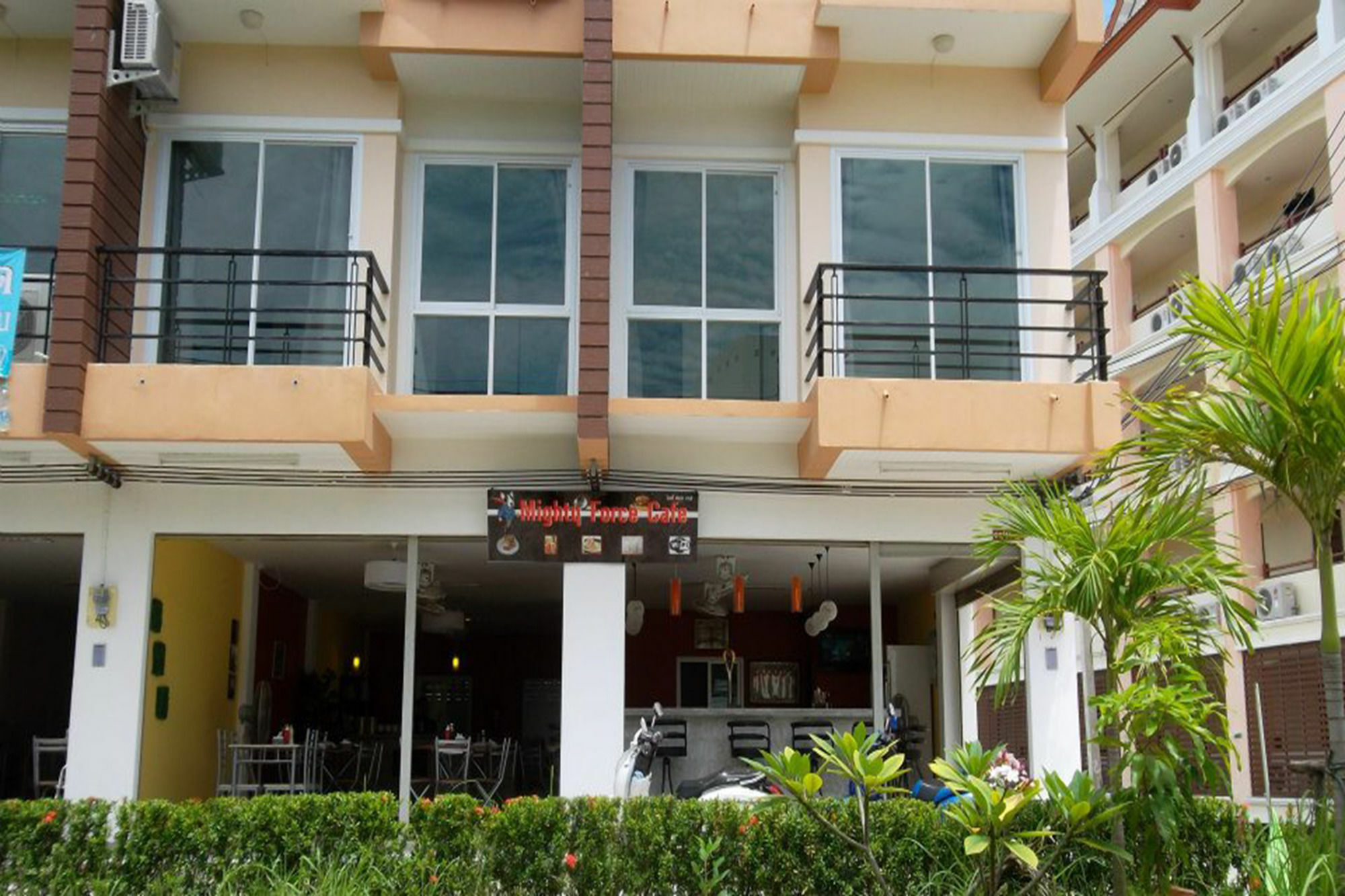 Tropical Sands Nai Harn Exterior photo